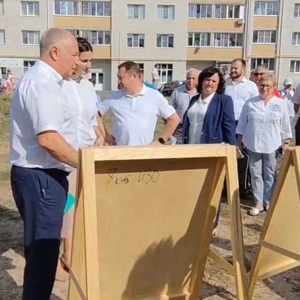 Глава моногорода Котовска обсудил строительство дома